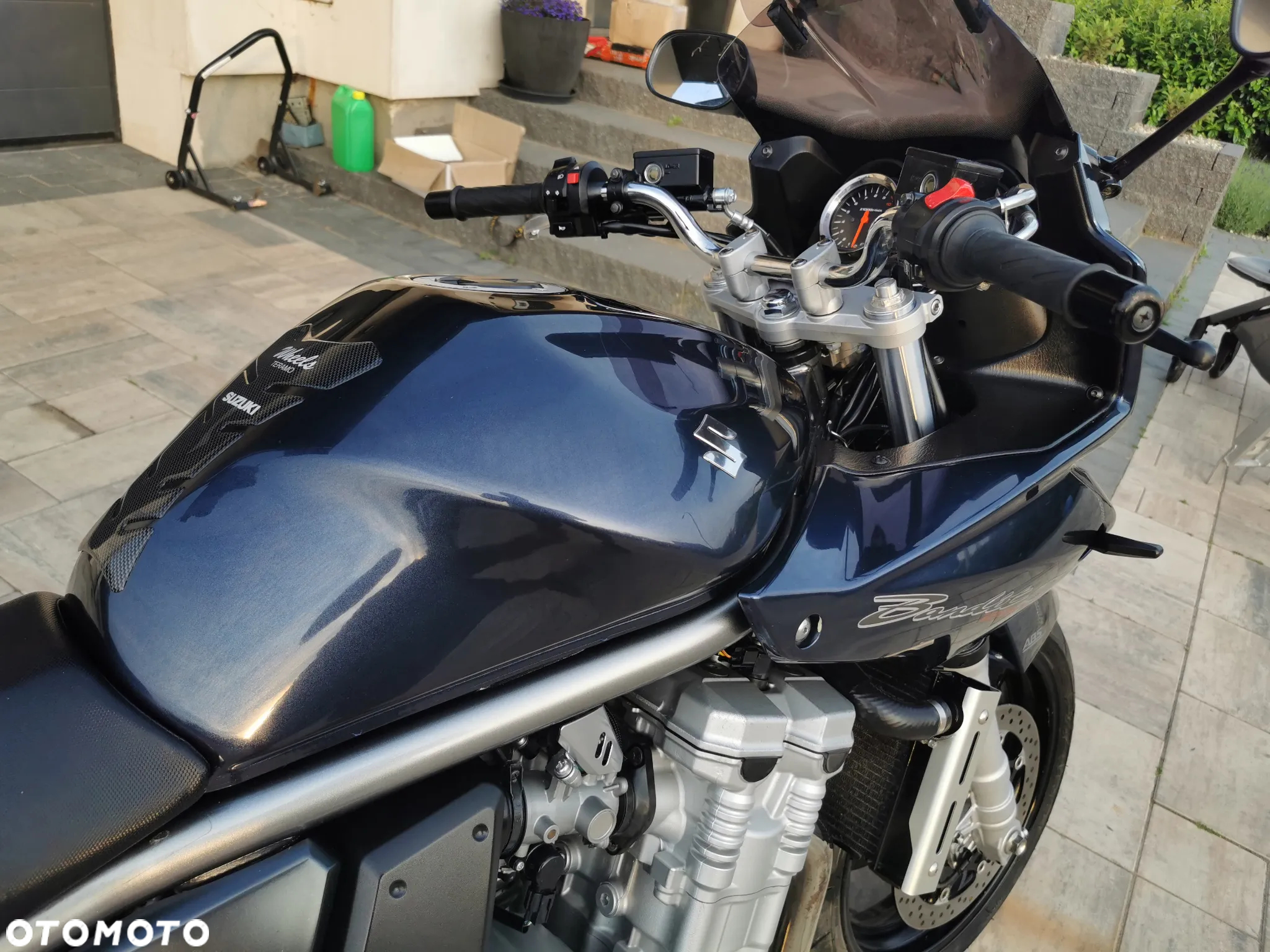 Suzuki Bandit - 24