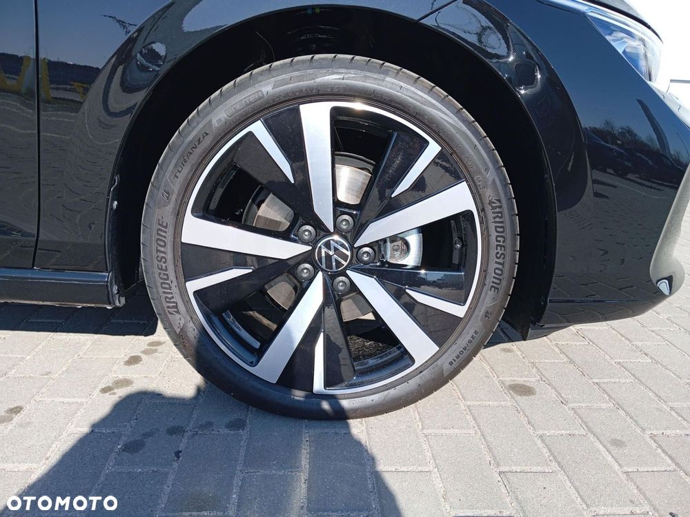 Volkswagen Golf - 21