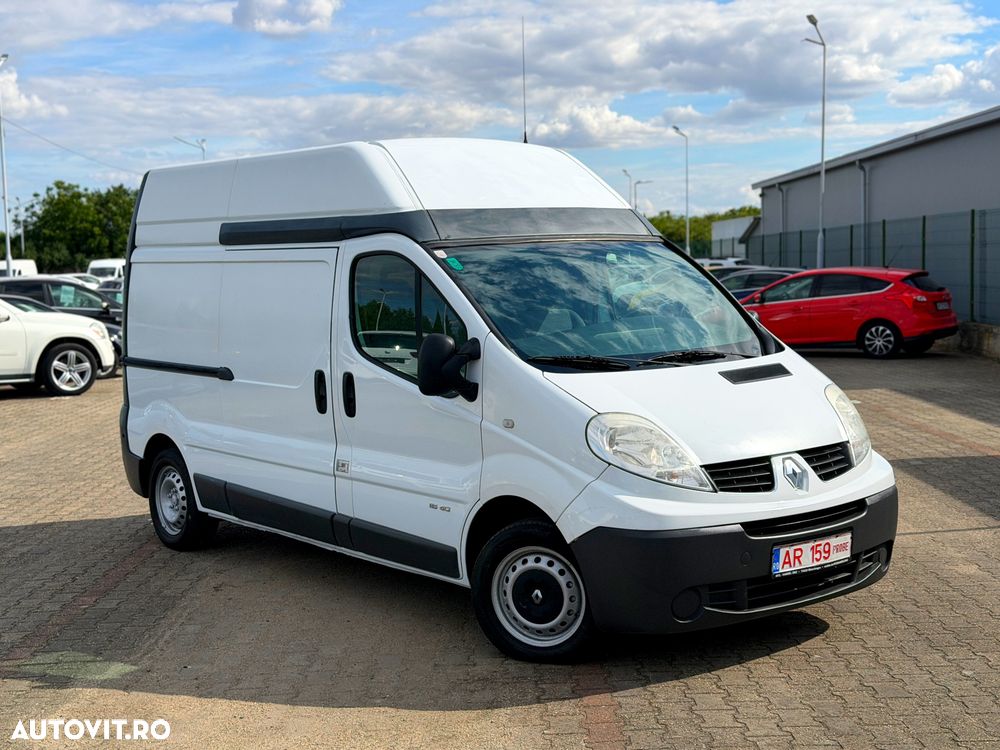 Renault Trafic - 2