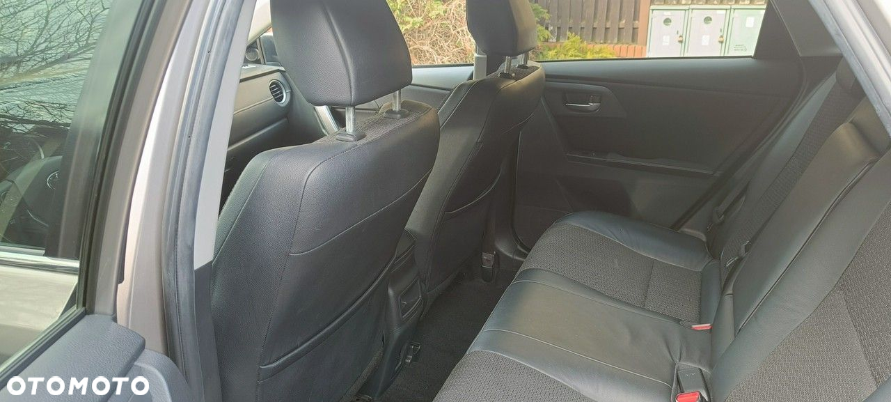 Toyota Auris - 18