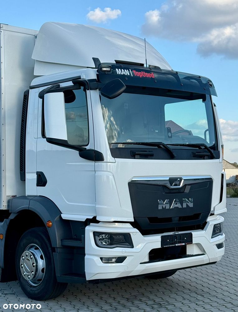MAN TGM 15.290 / CHŁODNIA / WINDA / 8.3 M DŁUGOŚCI / 20 EUROPALET / THERMO KING / +30/-30 / AUTOMAT / 2021 ROK / SERWISOWANY - 8