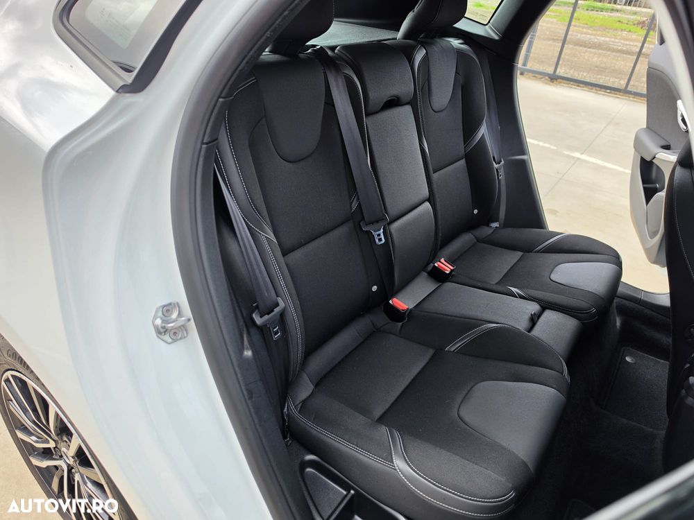 Volvo V40 - 15
