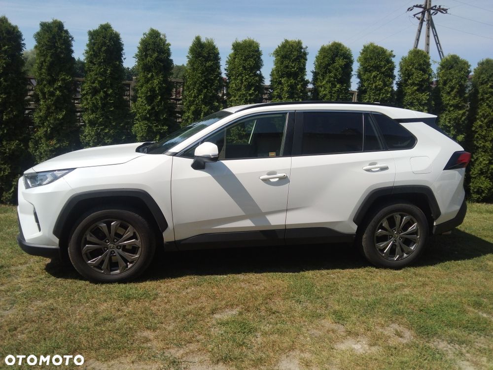 Toyota RAV4 - 1