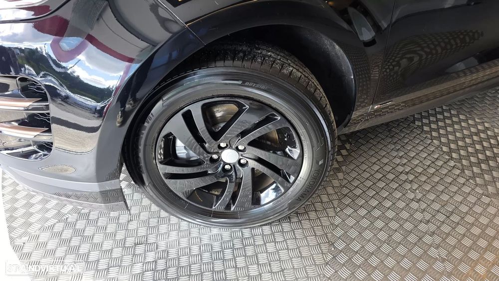 Land Rover Range Rover Evoque 2.0 D150 AWD R-Dynamic S Auto - 26