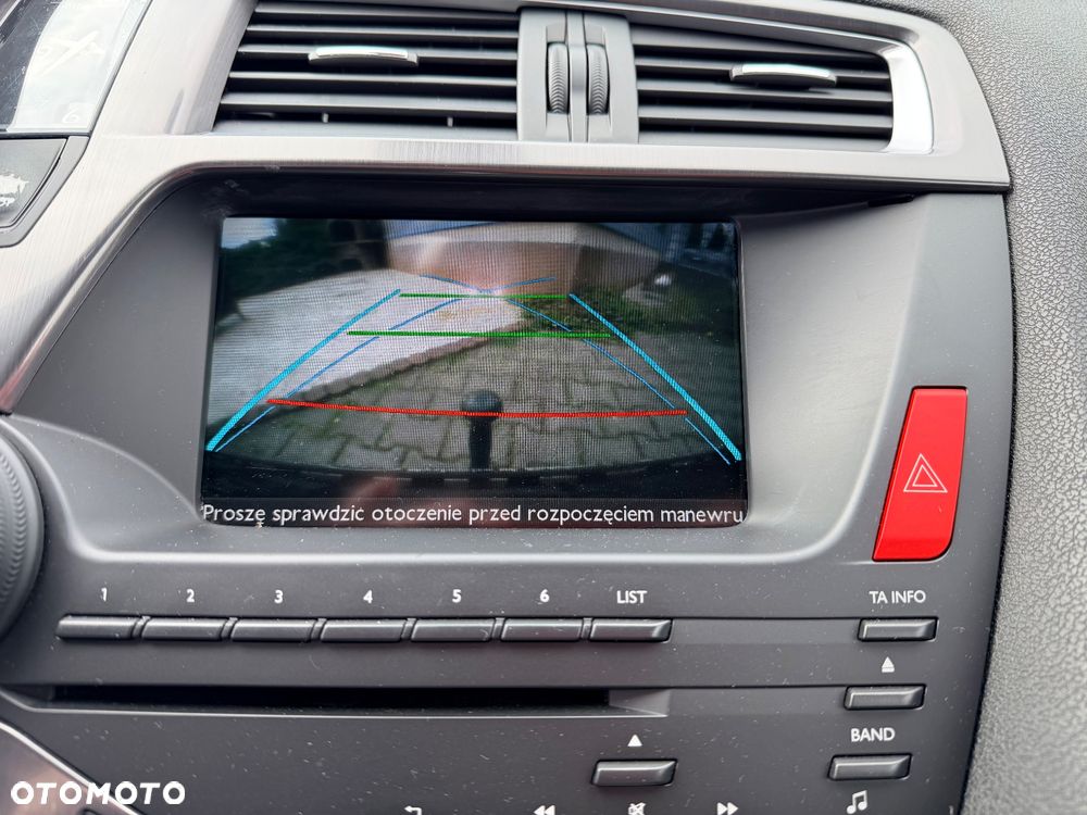 Citroën DS5 1.6 THP SoChic - 25