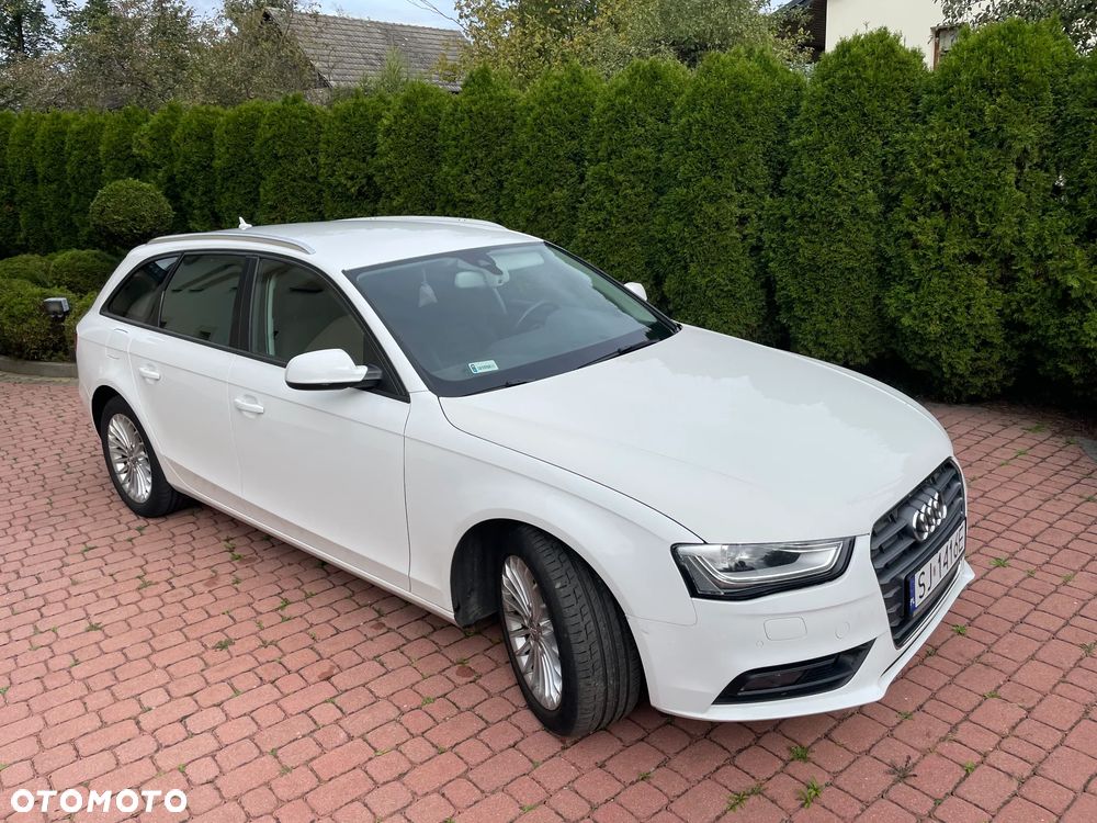 Audi A4 2012 photo 5