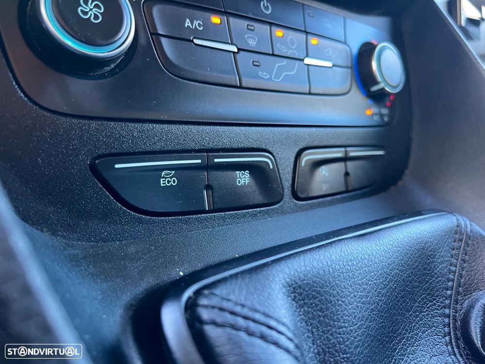 Ford Transir Connect - 33