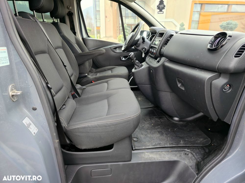 Renault Trafic ver-combi-l1h1-1-6-dci-95-8plus1-authentique - 16