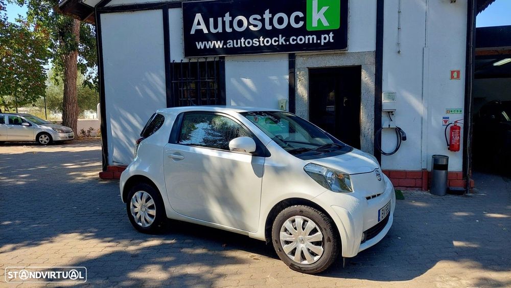 Toyota iQ 1.0 VVT-i - 2