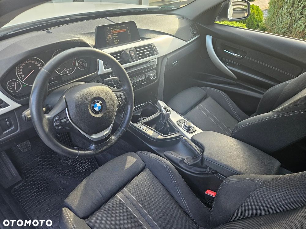 BMW Seria 3 - 14
