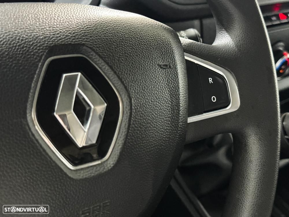 Renault Master L2H2 2.3 DCi 135cv Confort - 33