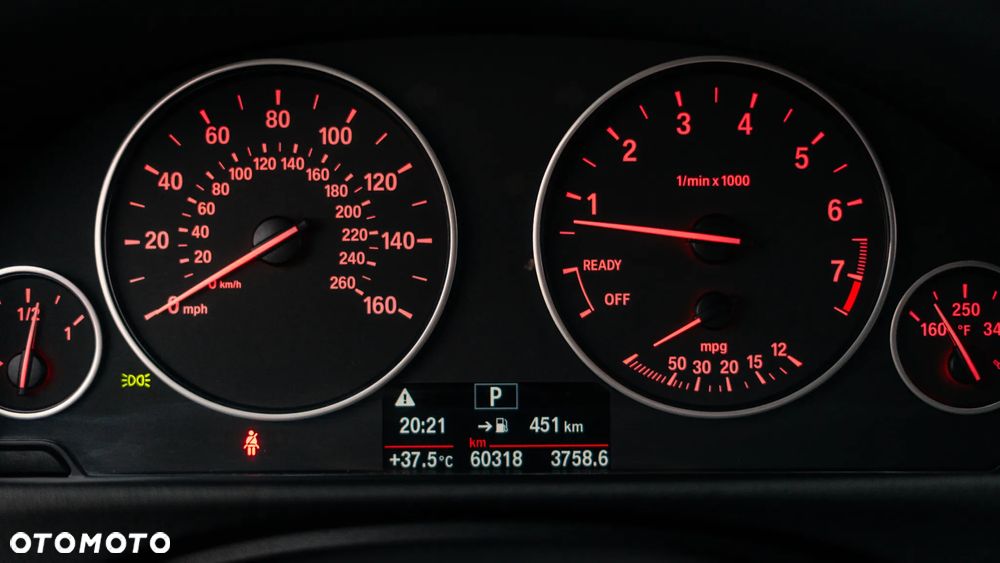 BMW Seria 3 320i GPF xDrive - 14