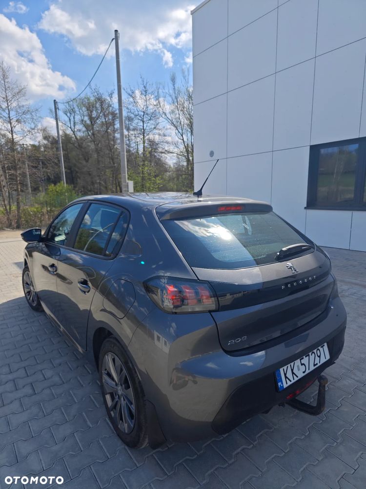 Peugeot 208 - 5