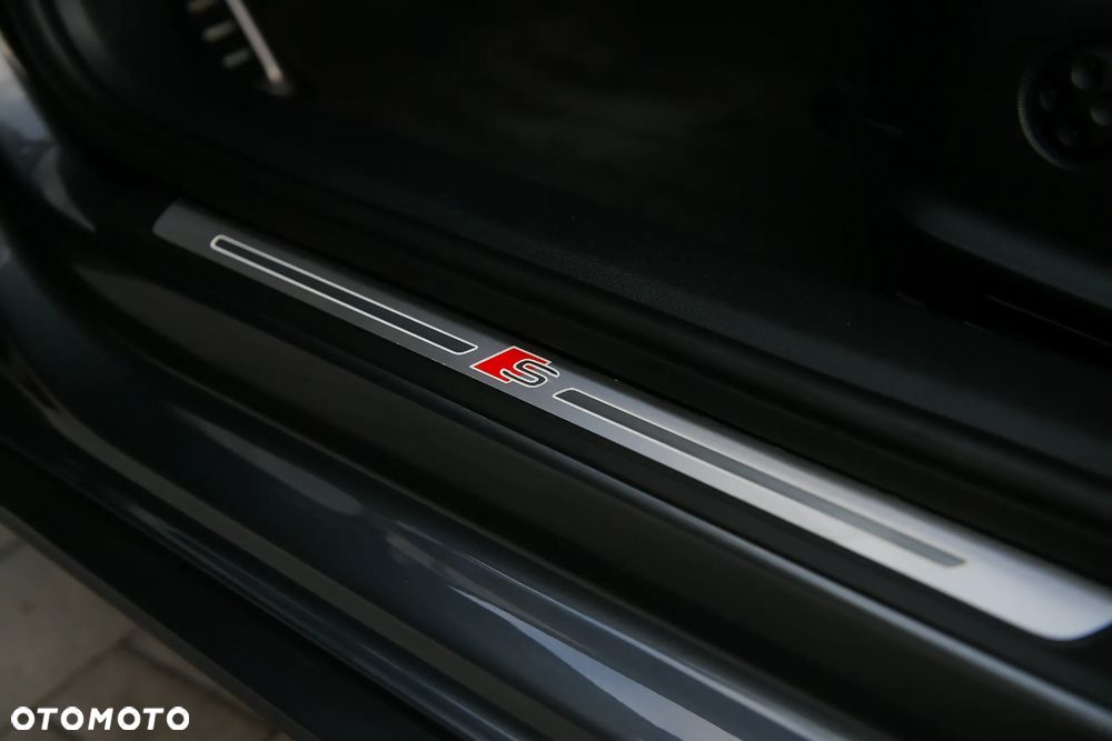 Audi A4 Avant 40 TDI S tronic quattro - 35