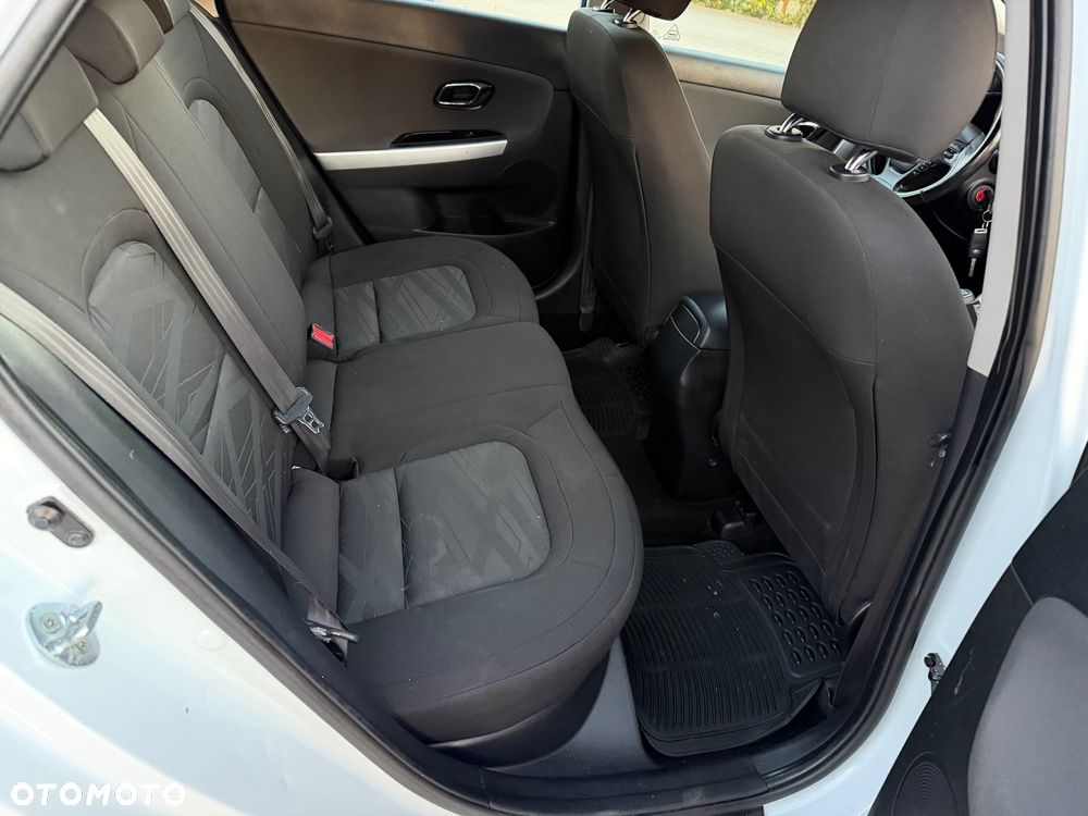 Kia Ceed 1.6 CRDi 136 ISG Edition 7 - 10