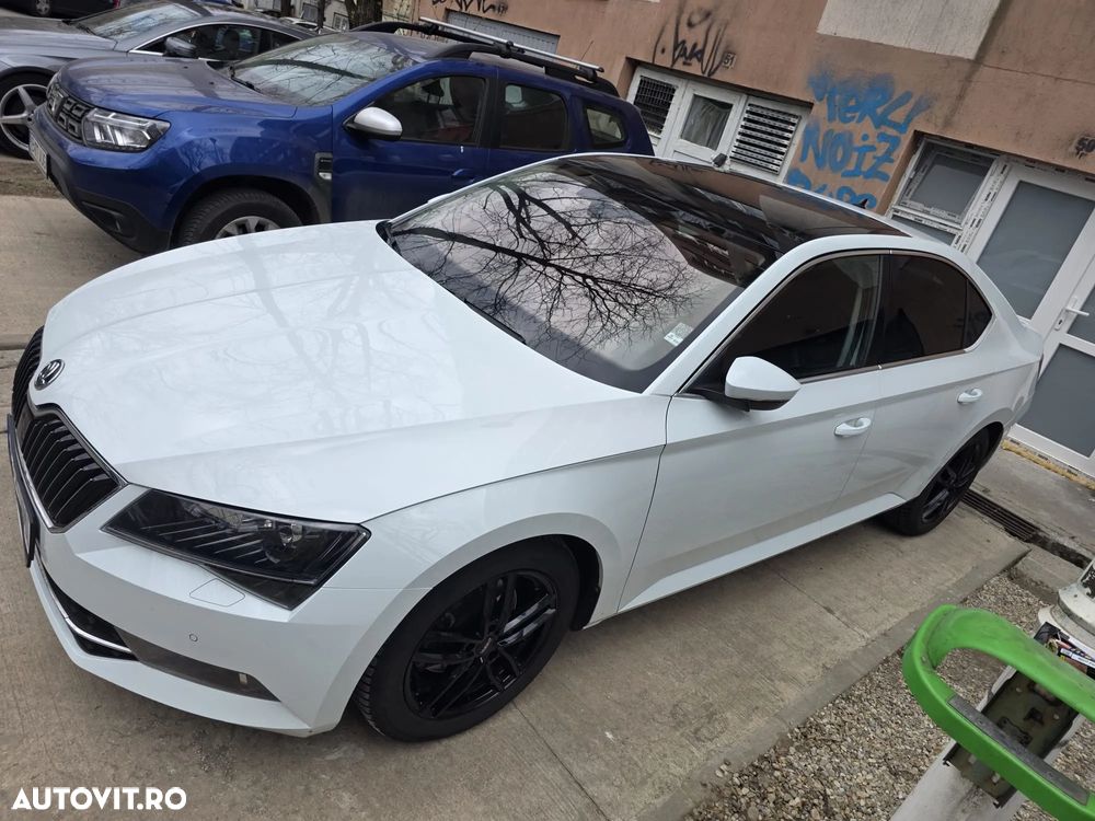 Skoda Superb 2.0 TDI DSG Premium Edition - 6