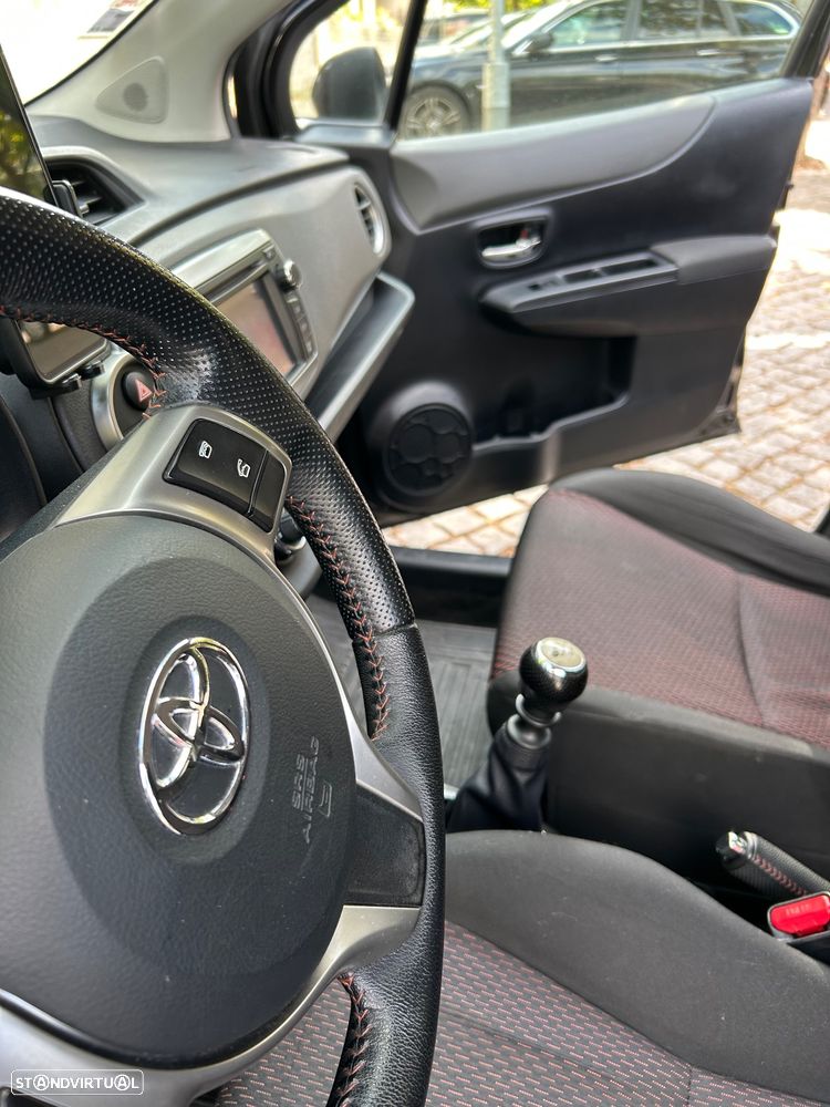 Toyota Yaris 1.4 D-4D SE Sport - 19