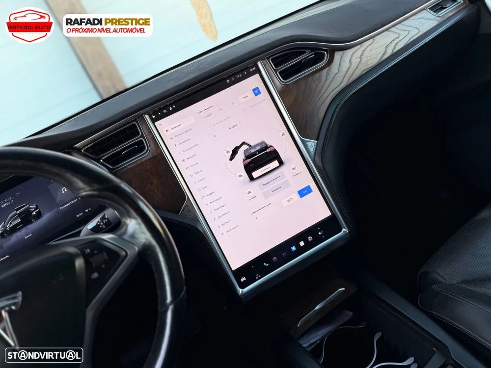 Tesla Model X P90D AWD - 30