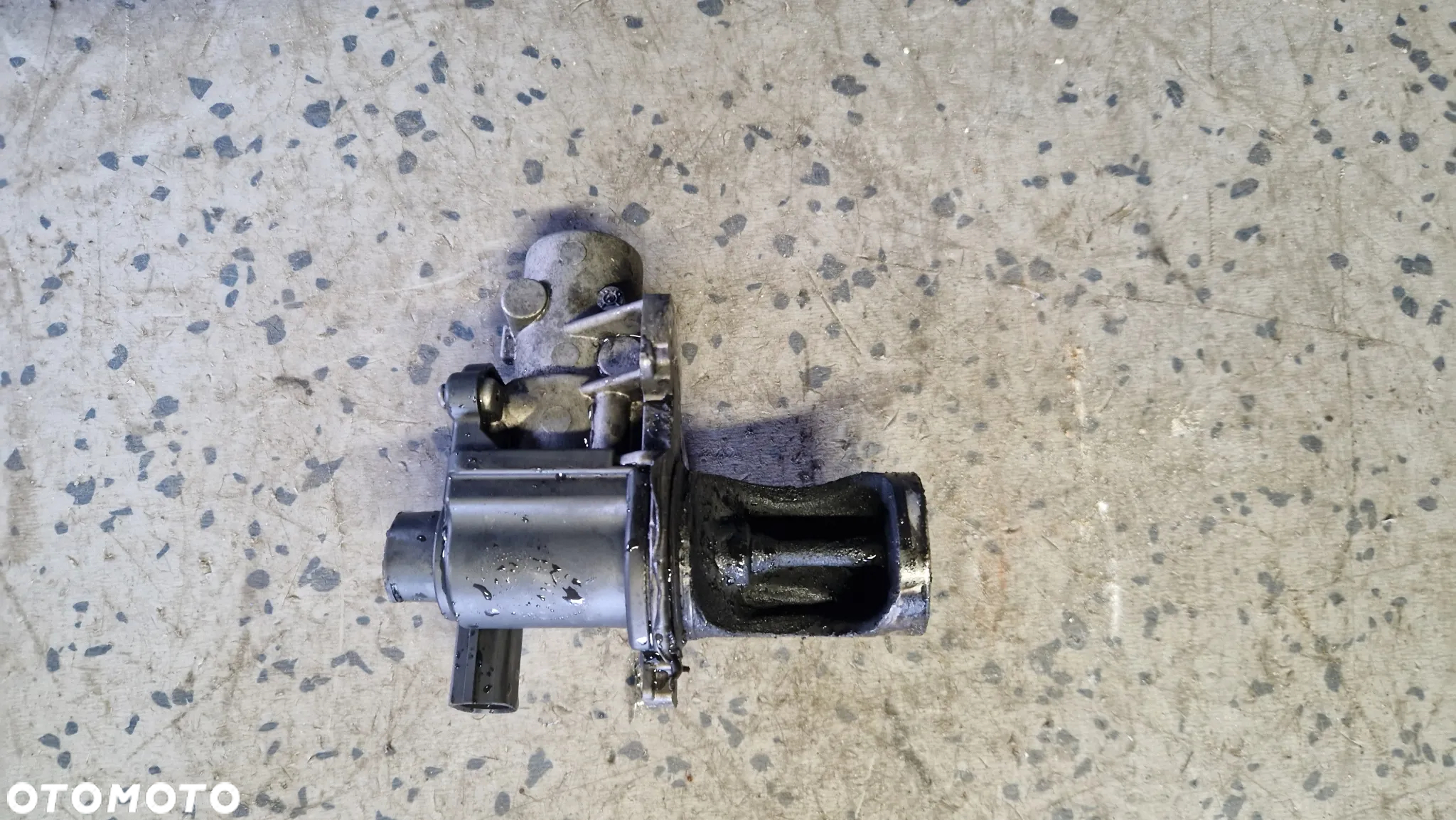 AUDI VOLKSWAGEN 1.9 TDI 130KM ZAWÓR EGR 038131501AD - 2