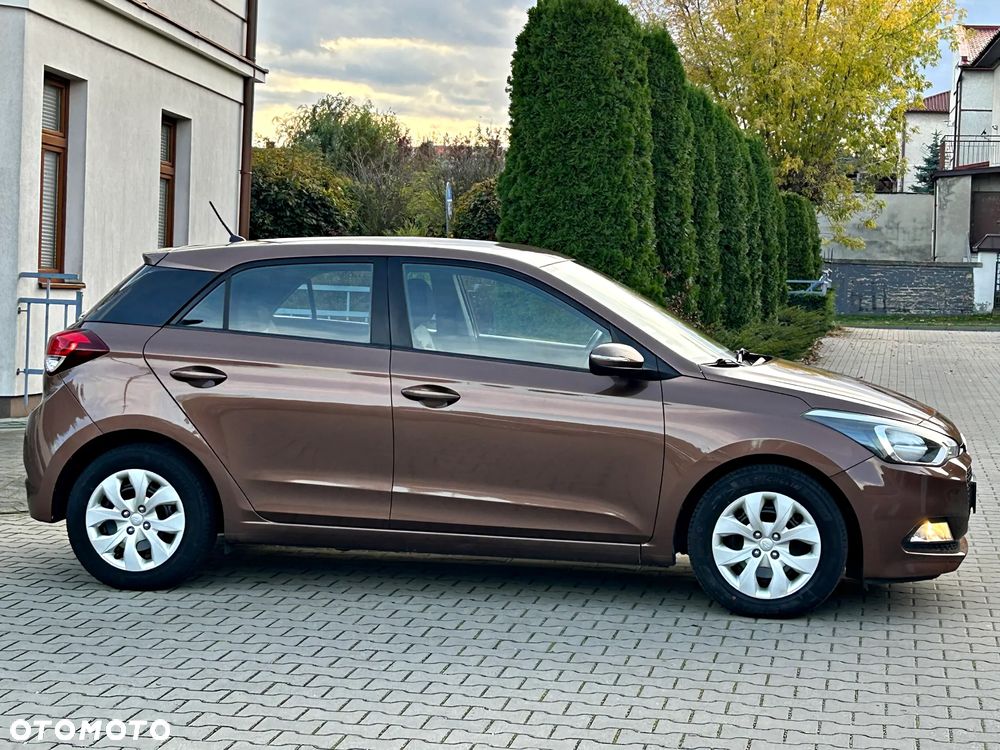 Hyundai i20 blue 1.2 Style - 12