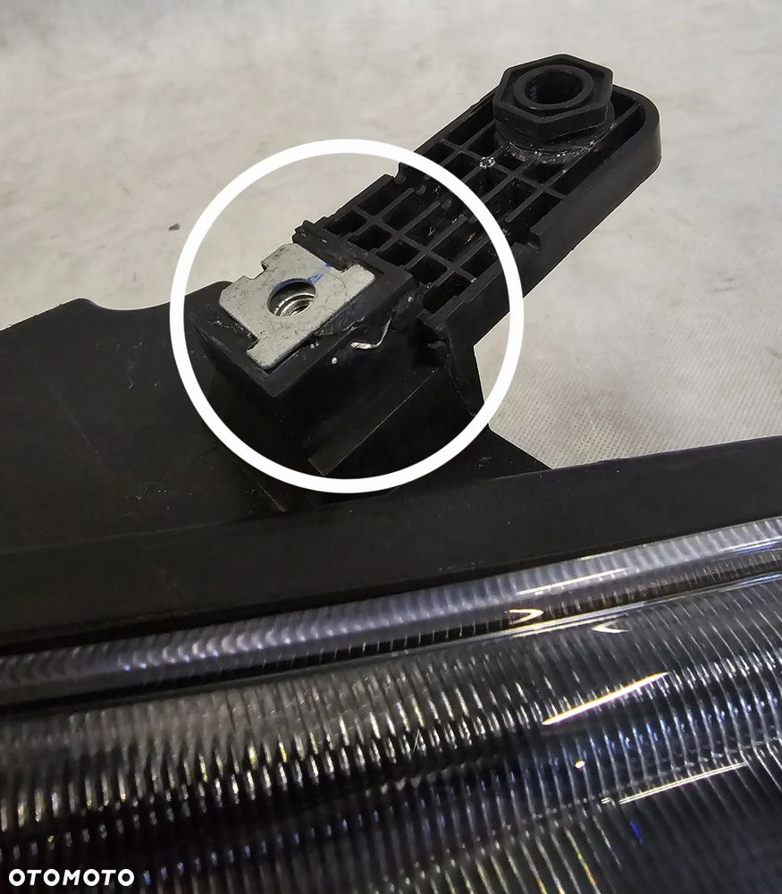 PRAWA LAMPA LED MG 3 11202780 - 6