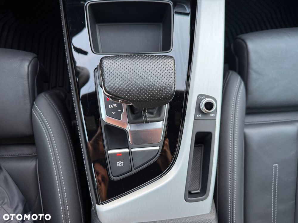 Audi A5 Sportback ver-coupe-45-tfsi-quattro-s-tronic-s-line - 25