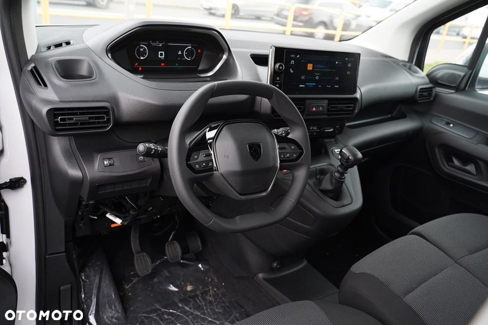 Peugeot Partner Van - 10