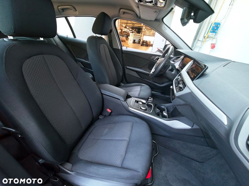 BMW Seria 1 - 15