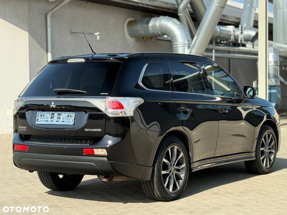 Mitsubishi Outlander 2.2 DI-D 4WD Intense - 8