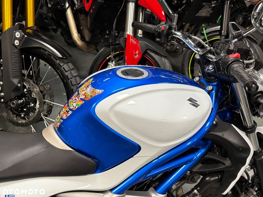 Suzuki Gladius - 13
