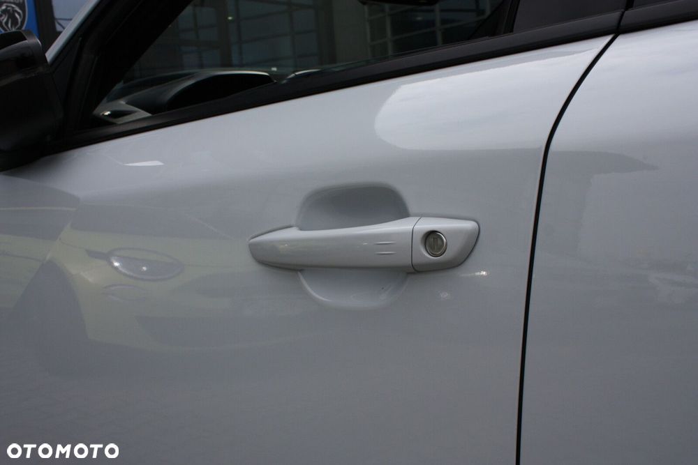 Peugeot 2008 1.2 PureTech Allure S&S EAT8 - 32