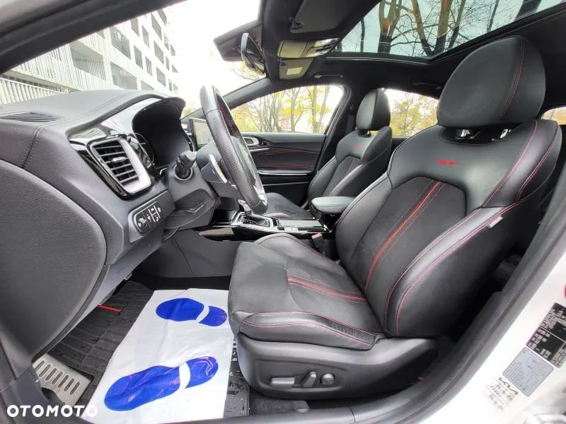 Kia Ceed 1.6 T-GDI GT DCT - 5