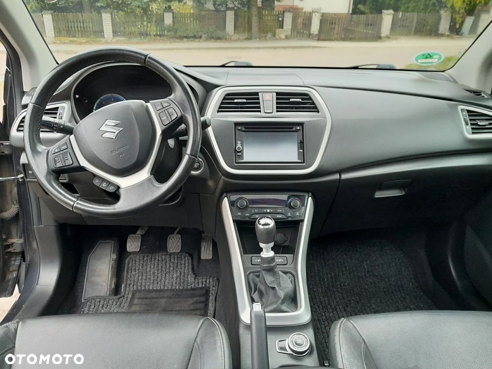 Suzuki S-Cross - 20