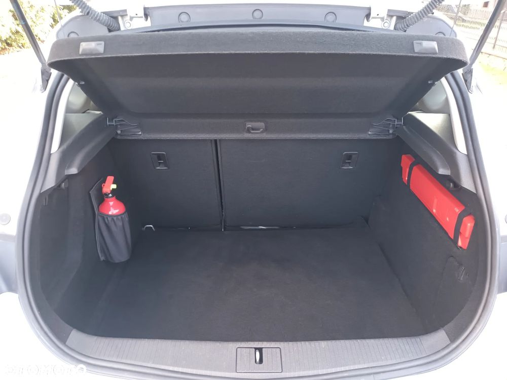 Opel Astra 1.6 Enjoy - 21