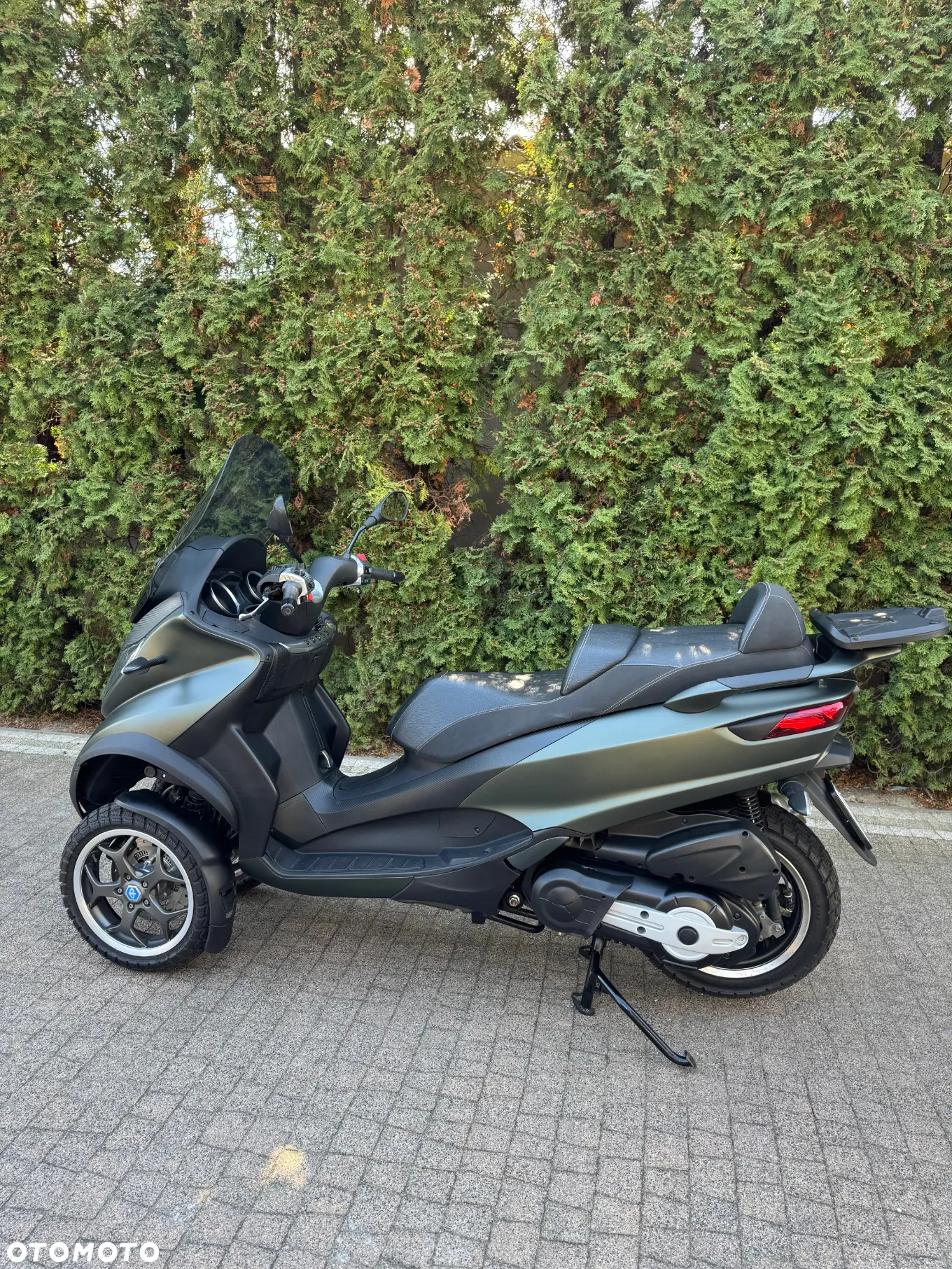 Piaggio MP-3 - 7