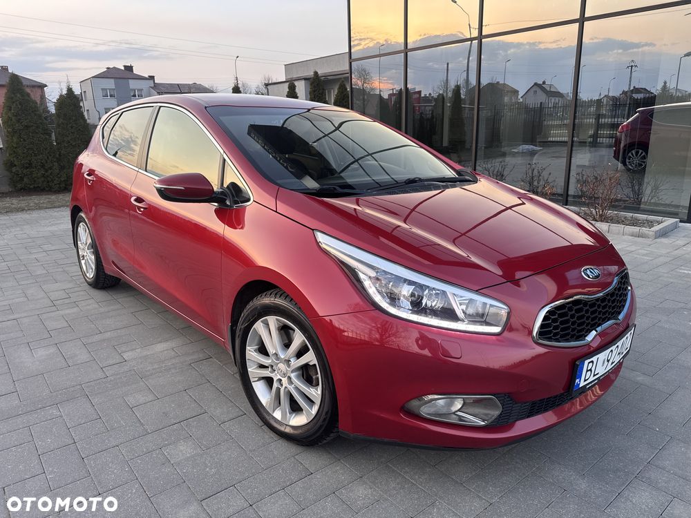 Kia Ceed 1.6 GDI ISG Spirit - 13