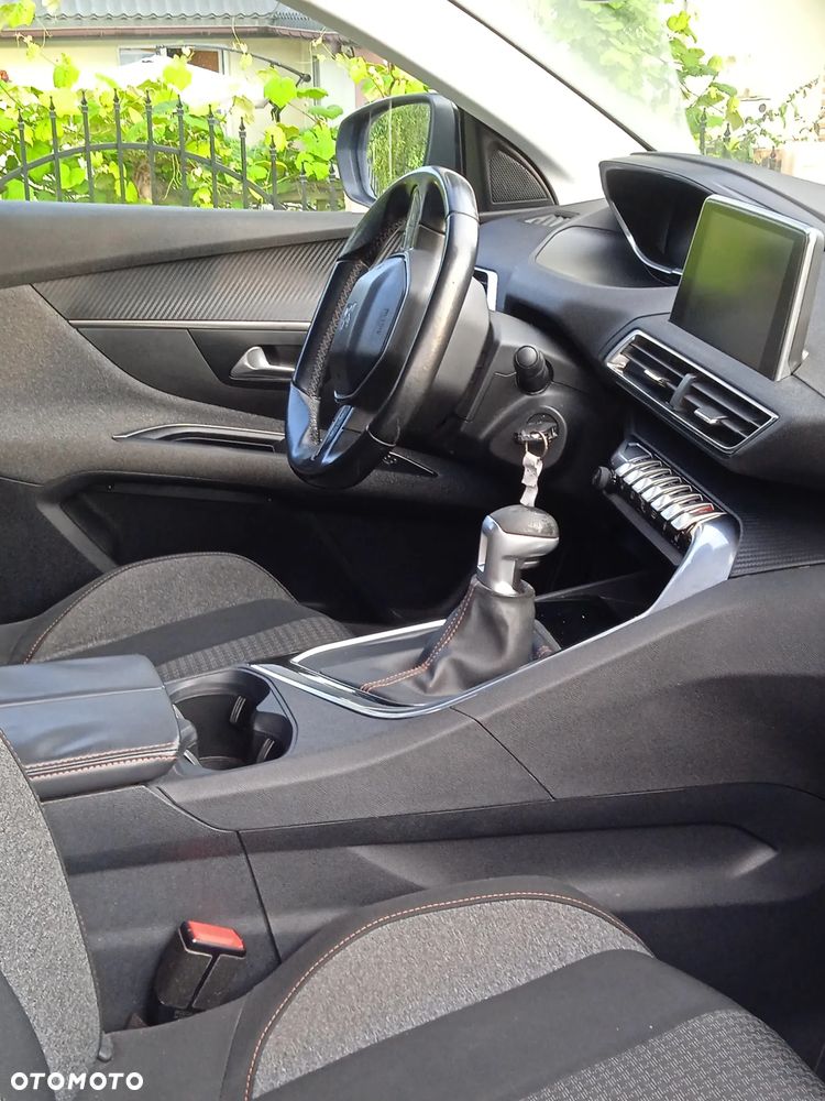 Peugeot 3008 1.6 BlueHDi Active S&S - 9