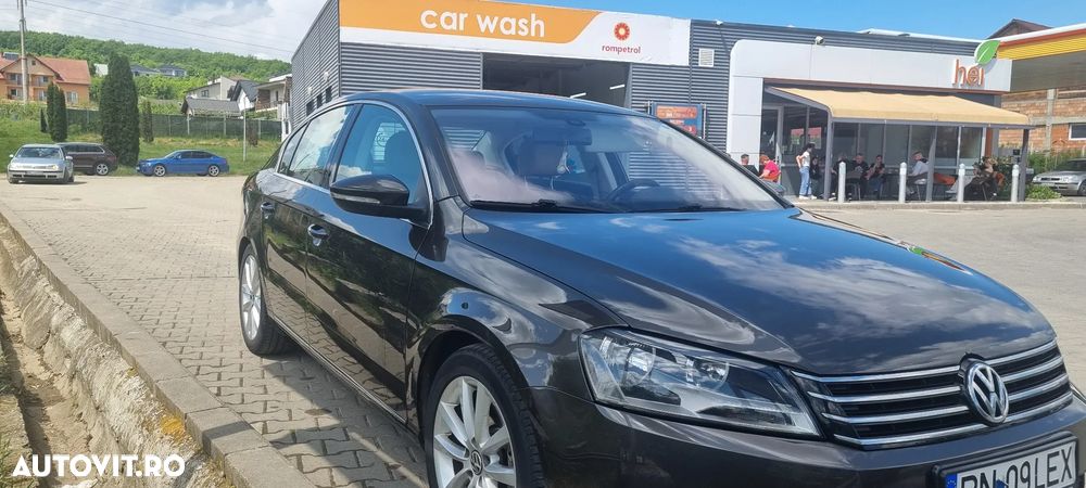 Volkswagen Passat 2.0 TDI BlueMotion Technology Highline - 1