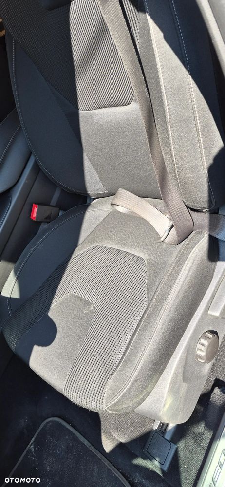 Ford Mondeo 2.0 Hybrid Titanium - 29