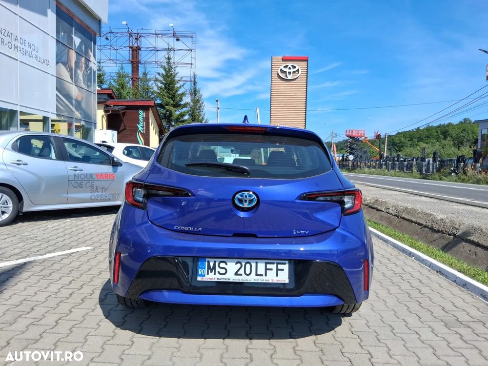 Toyota Corolla 1.8 Business Edition - 3