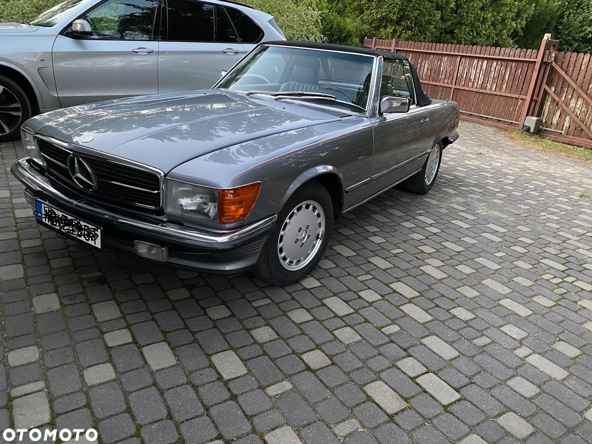 Mercedes-Benz SL - 1