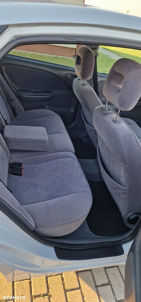 Toyota Avensis 2.0 TD Terra - 17