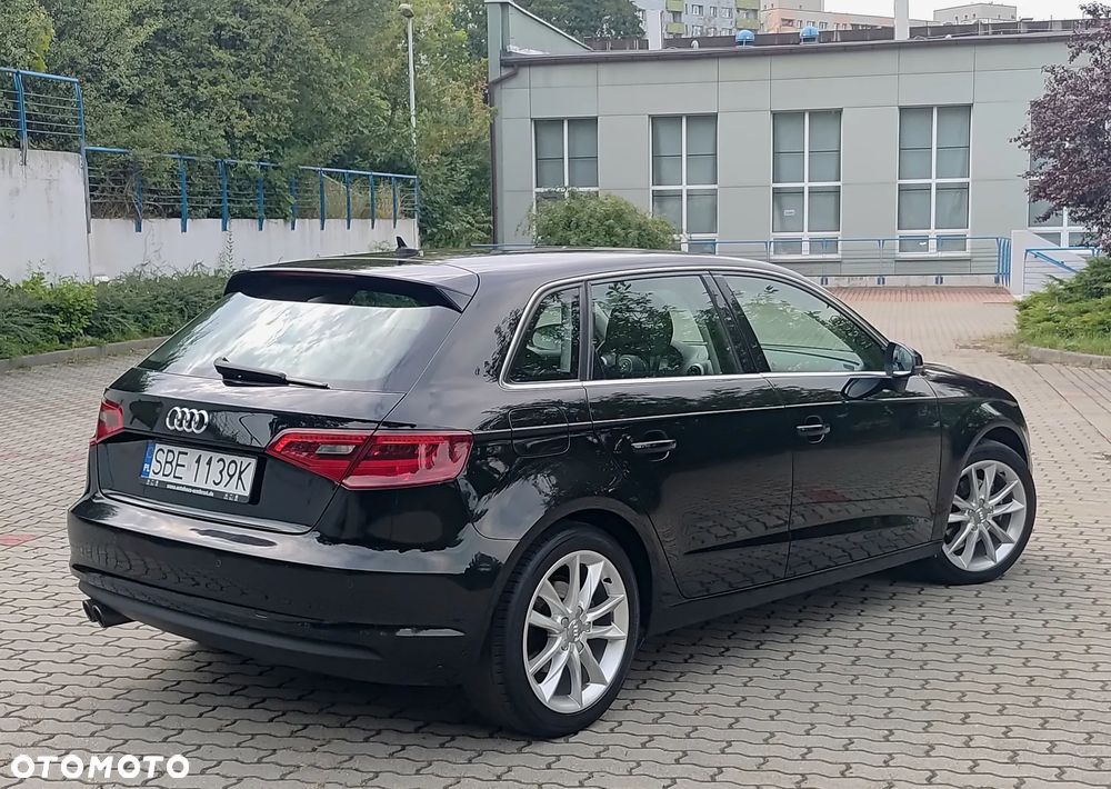 Audi A3 Sportback 1.4 TFSI CoD ultra Ambition - 2