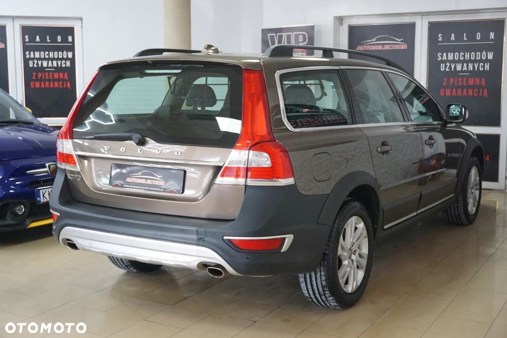 Volvo XC 70 D4 Geartronic Kinetic - 4