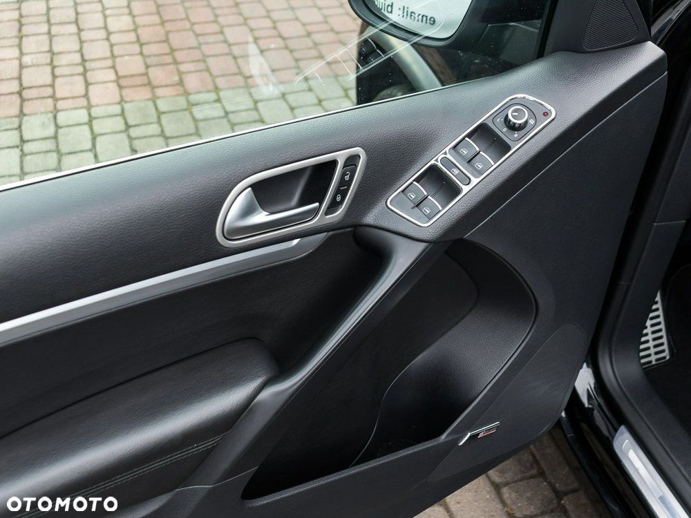 Volkswagen Touran - 11