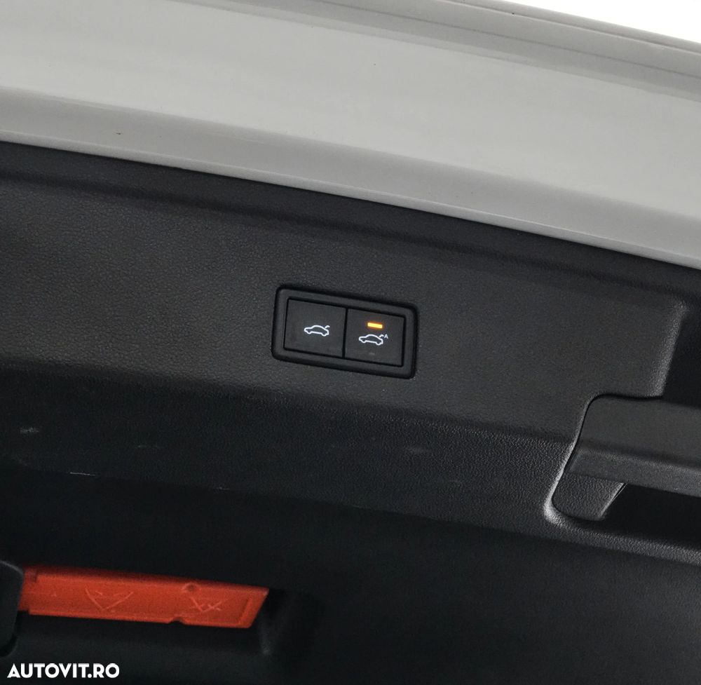 Volkswagen Touareg 3.0 V6 TDI 4Motion DPF Automatik R-Line - 31