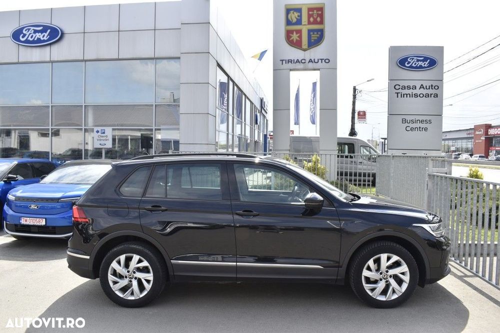 Volkswagen Tiguan - 10