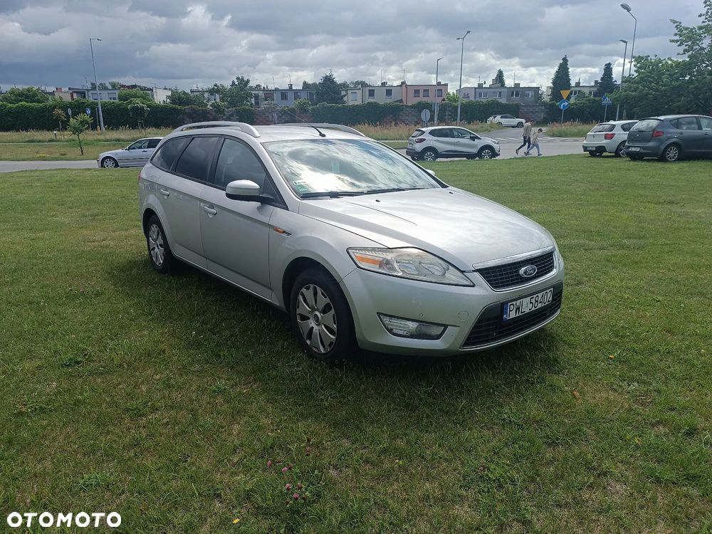 Ford Mondeo 2.0 TDCi ECOnetic Ambiente - 2
