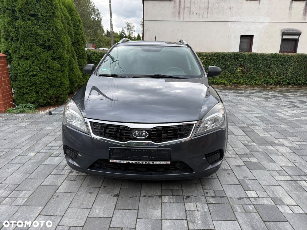 Kia Ceed - 3