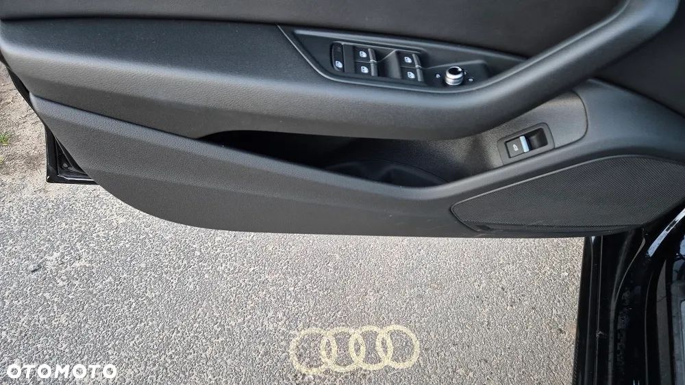 Audi A4 Avant 2.0 TDI ultra S tronic sport - 25